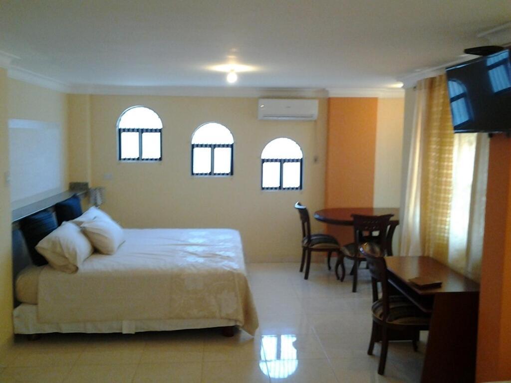 Suites La Rosa Guayaquil Exteriör bild
